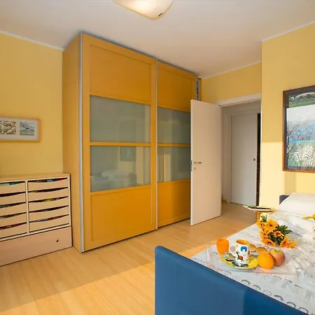 Sleeps 6 Pool Vila *